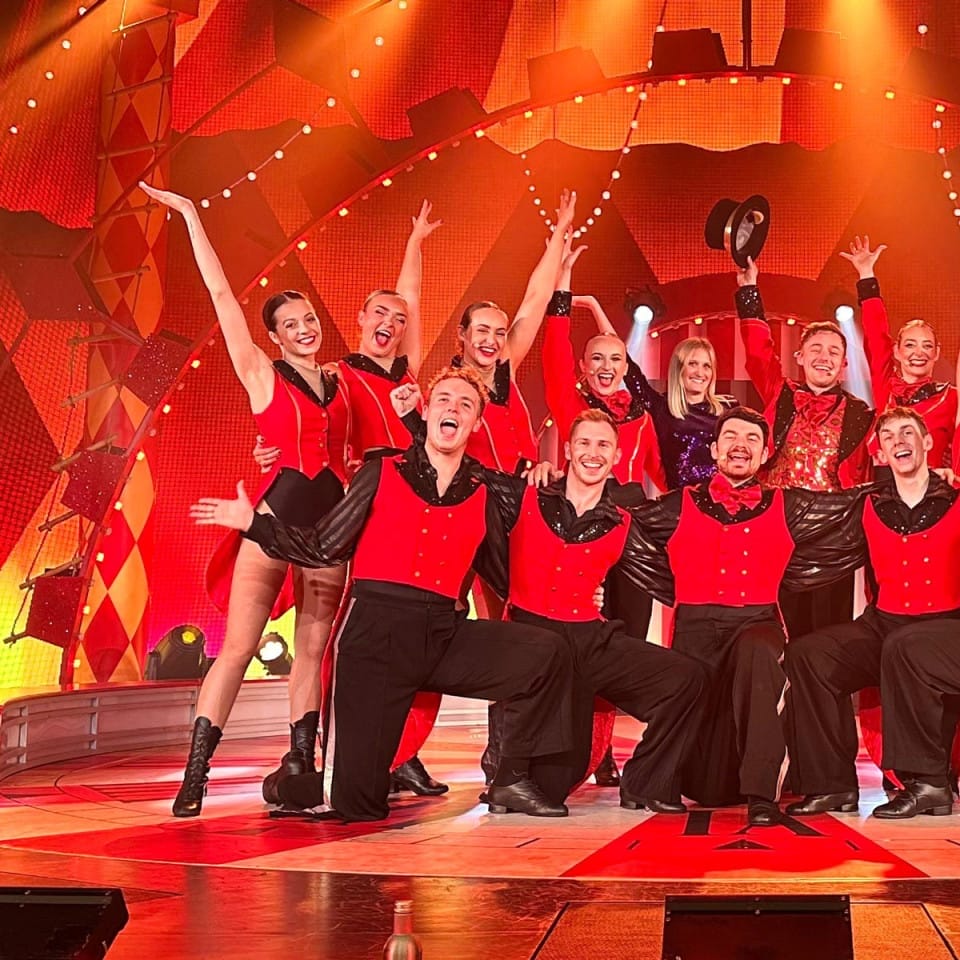 The life of a cruise performer